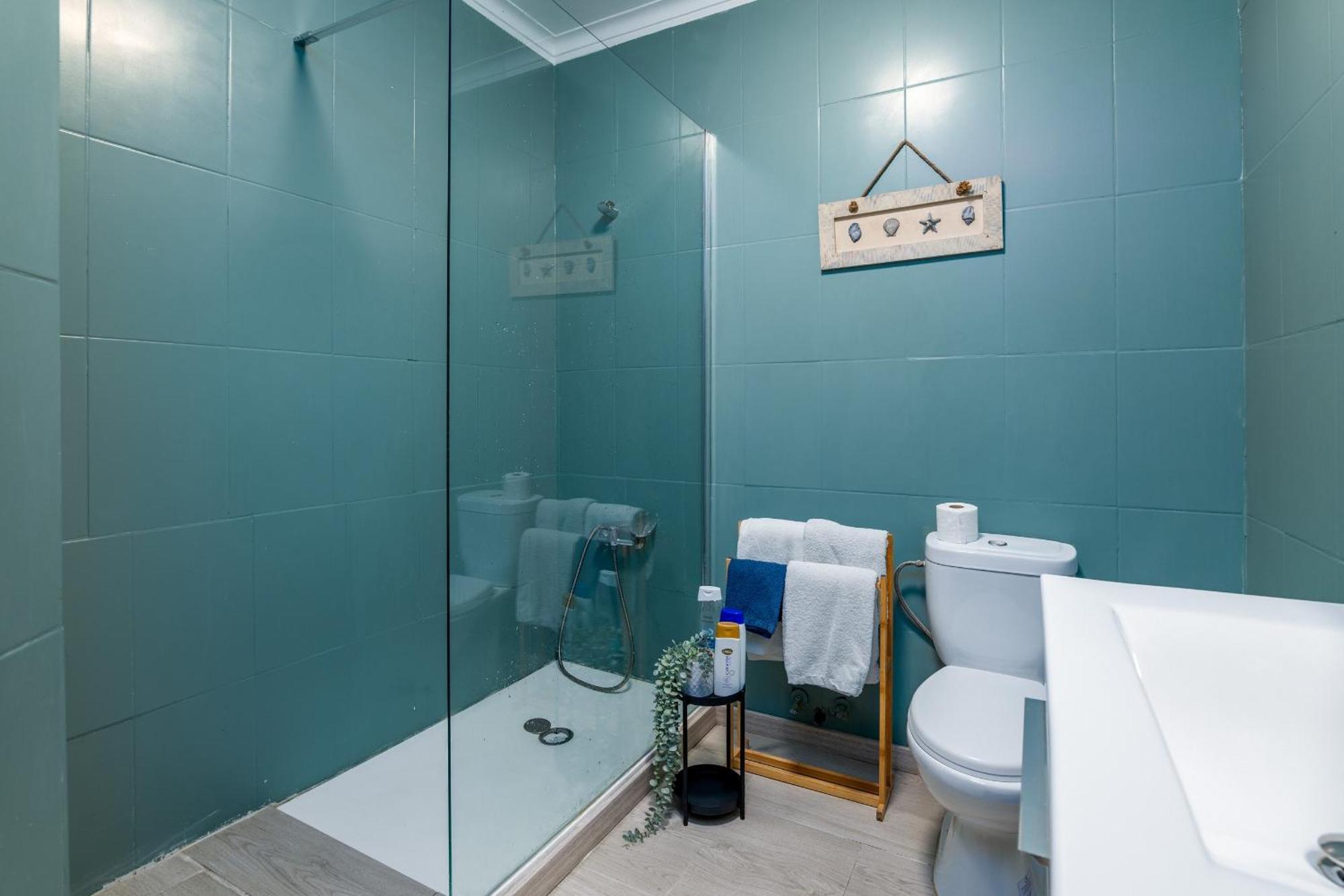 ポルトRenovated Feb25 Clerigos Cozy Balcony With Self Check Inアパートメント エクステリア 写真